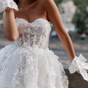 Rosie Etienne Bridal - Fleur Dress Size 2